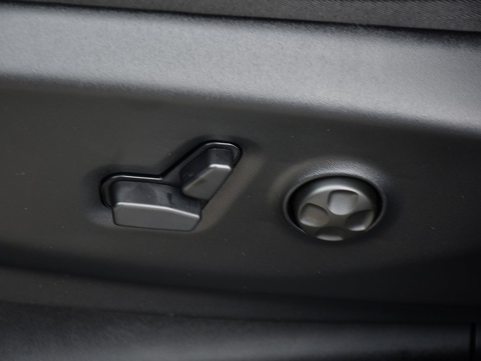 2026 Chrysler Grand Caravan SXT-12