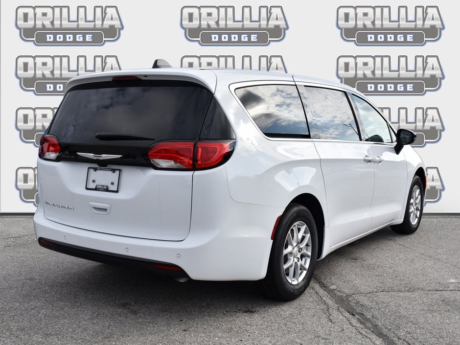 2026 Chrysler Grand Caravan SXT-3