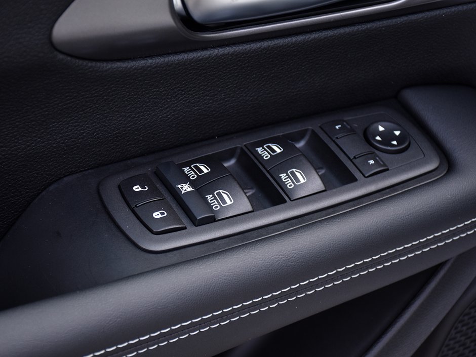 2026 Chrysler Pacifica SELECT-11