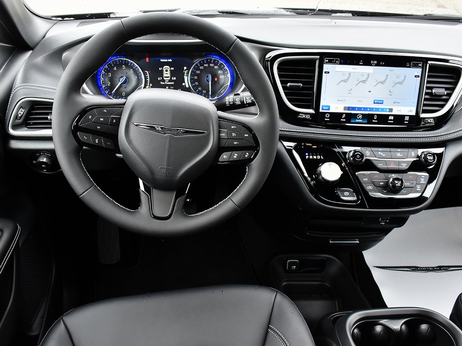 2026 Chrysler Pacifica SELECT AWD-14