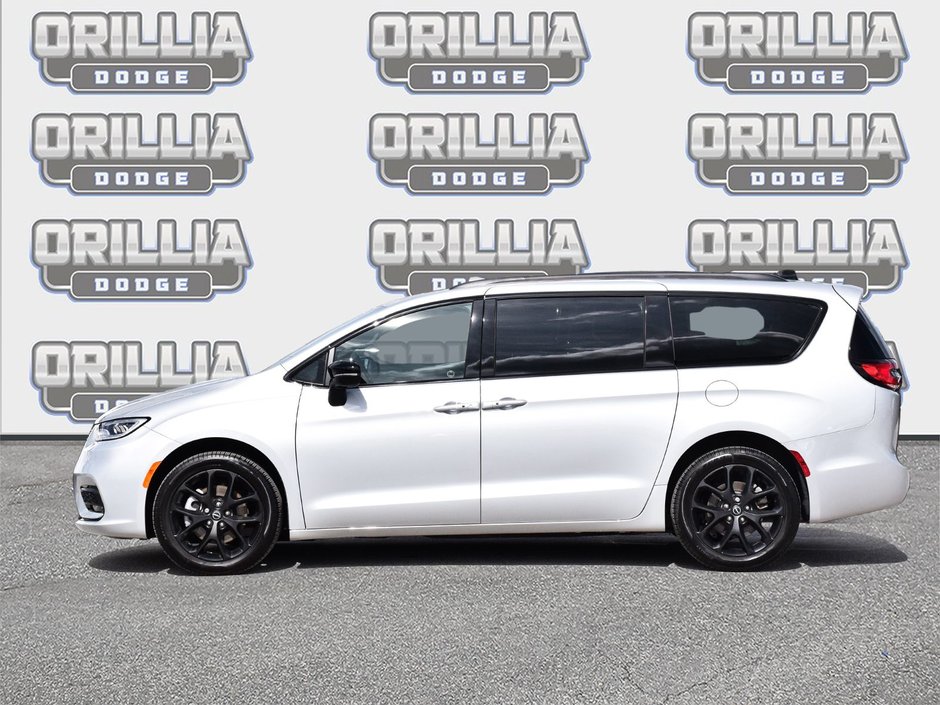 2026 Chrysler Pacifica SELECT AWD-2