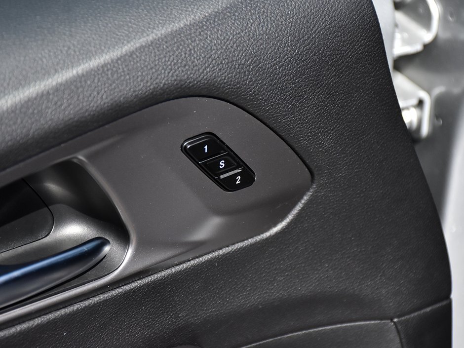 2026 Chrysler Pacifica SELECT-13