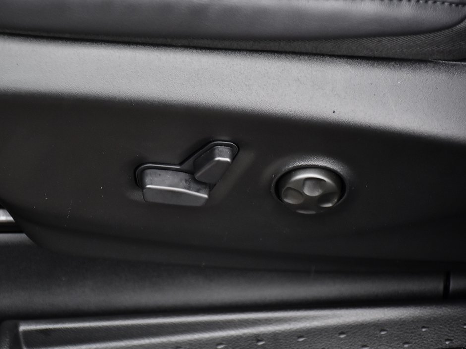 2026 Chrysler Pacifica SELECT-12