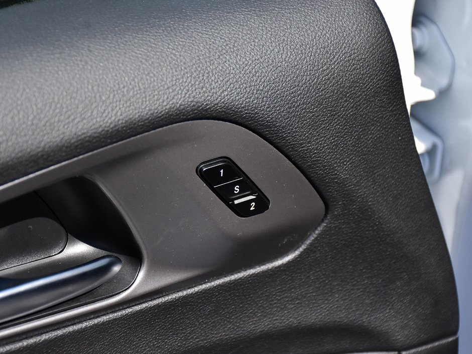 2026 Chrysler Pacifica SELECT-13