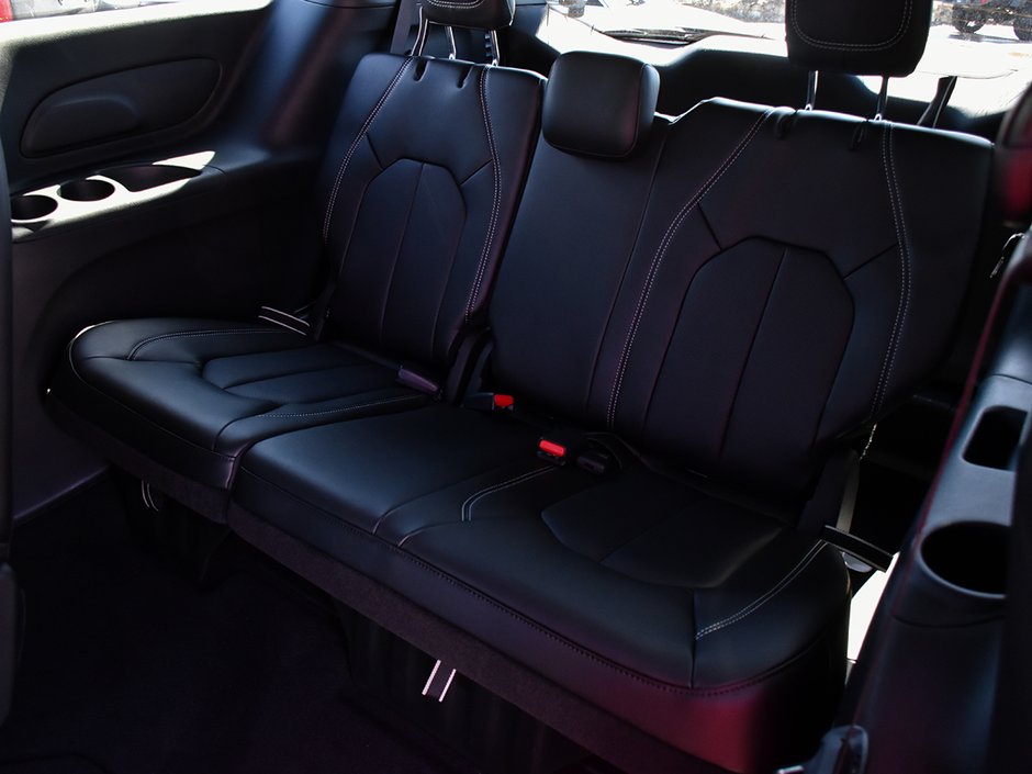 2026 Chrysler Pacifica SELECT-15