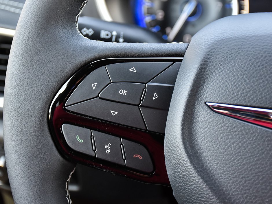 2026 Chrysler Pacifica SELECT-23