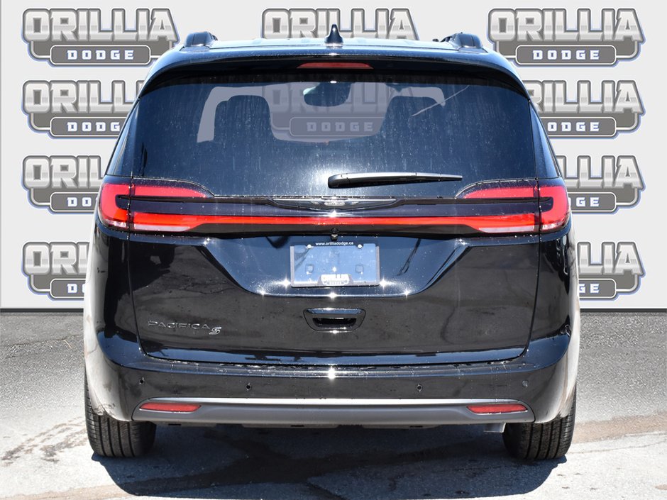 2026 Chrysler Pacifica SELECT-4