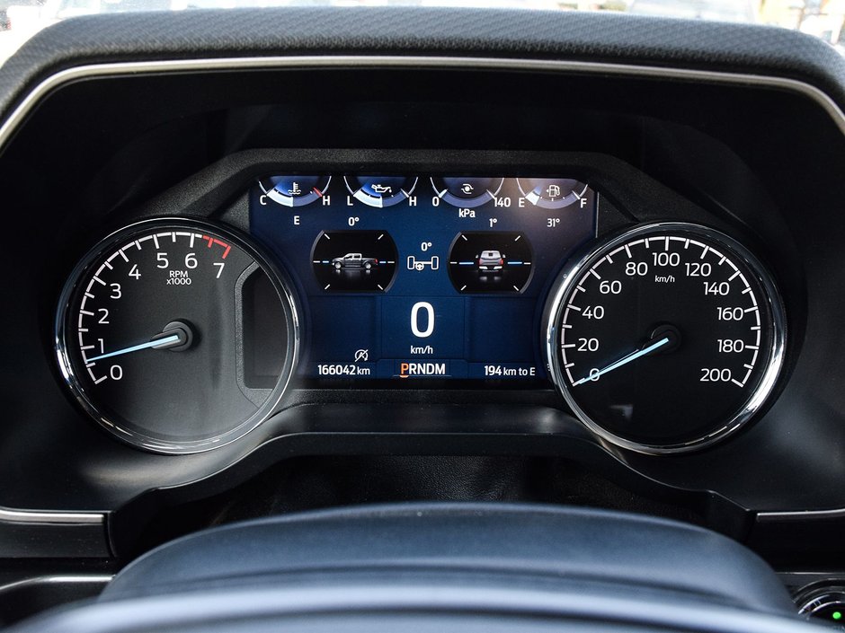 2022 Ford F-150 XLT-23