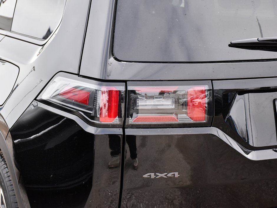 2026 Jeep Cherokee LAREDO-8