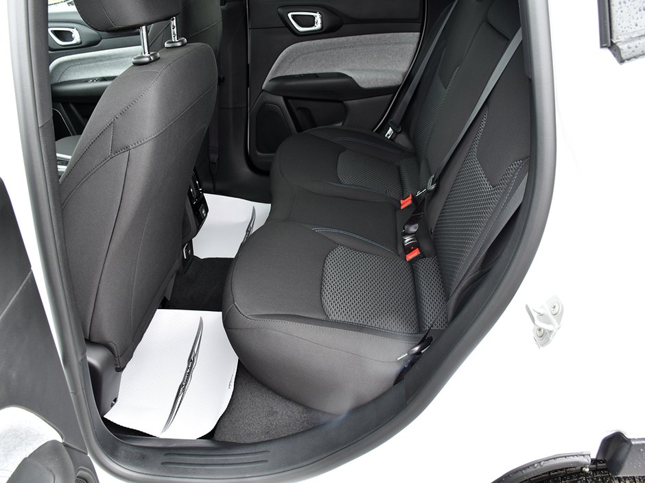 2025 Jeep Compass SPORT-13