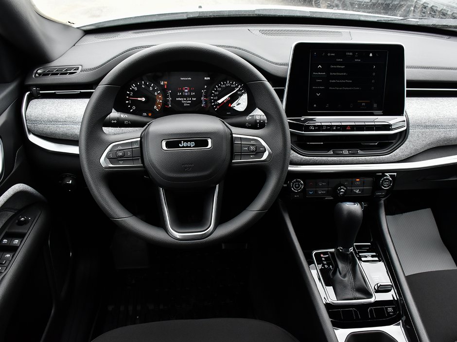 2025 Jeep Compass SPORT-11