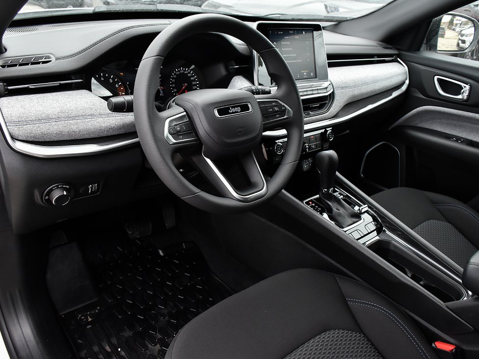 2025 Jeep Compass SPORT-7