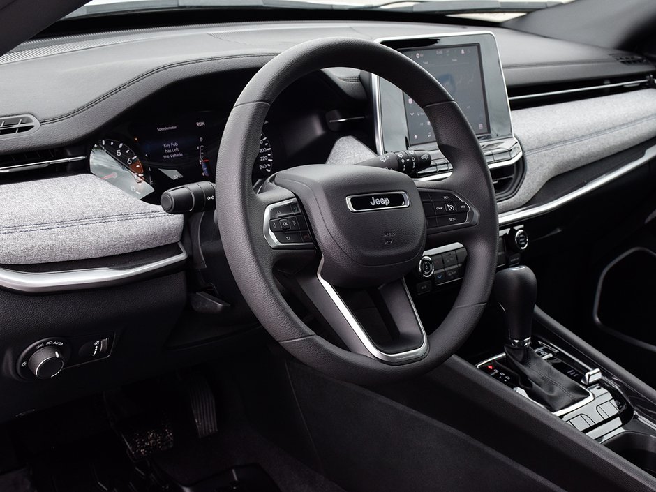 2025 Jeep Compass SPORT-9