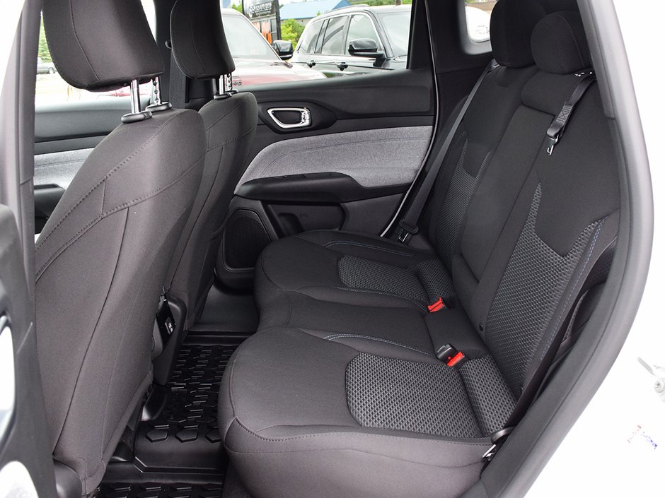 2025 Jeep Compass SPORT-11