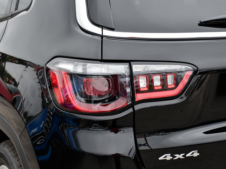 2026 Jeep Compass SPORT-8