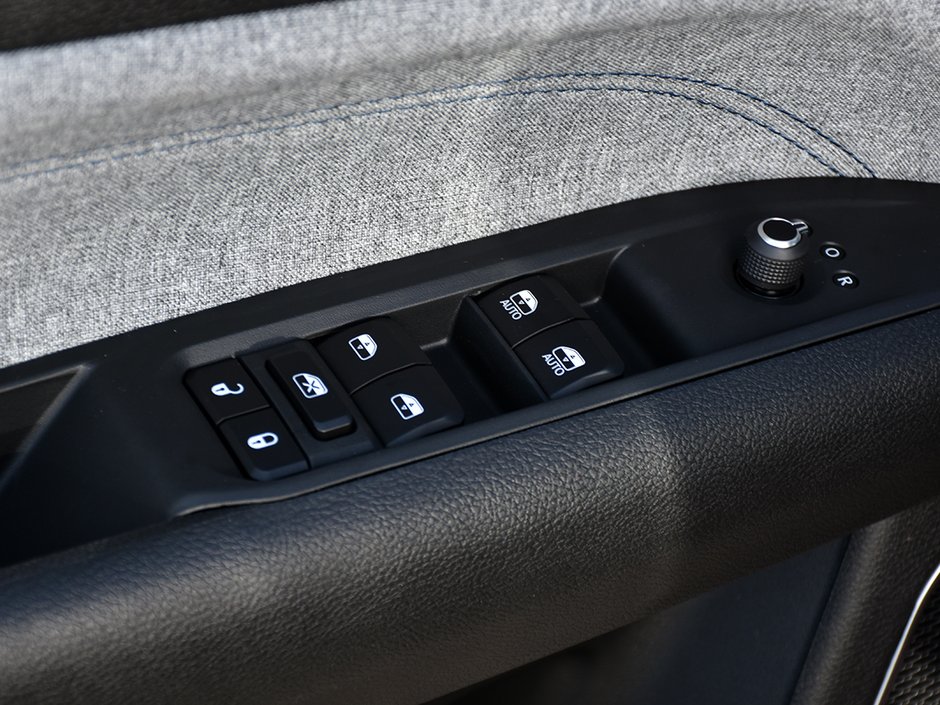 2026 Jeep Compass NORTH-11