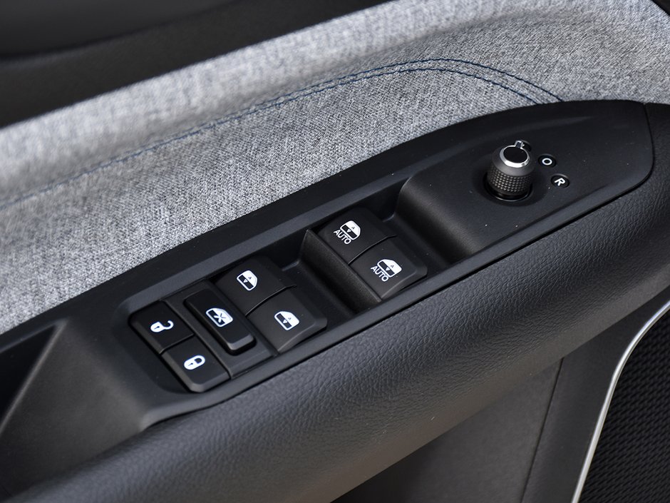 2026 Jeep Compass NORTH-10