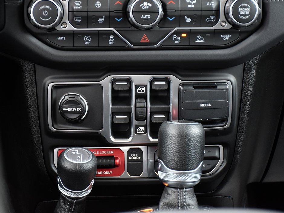 2026 Jeep Gladiator MOJAVE-17