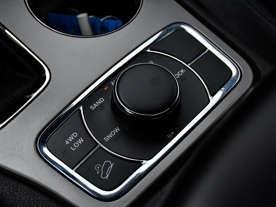 2019 Jeep GRAND CHEROKEE LIMITED 4X4-19