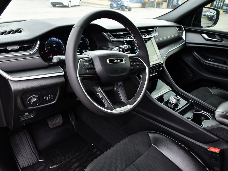 2024 Jeep Grand Cherokee ALTITUDE-9