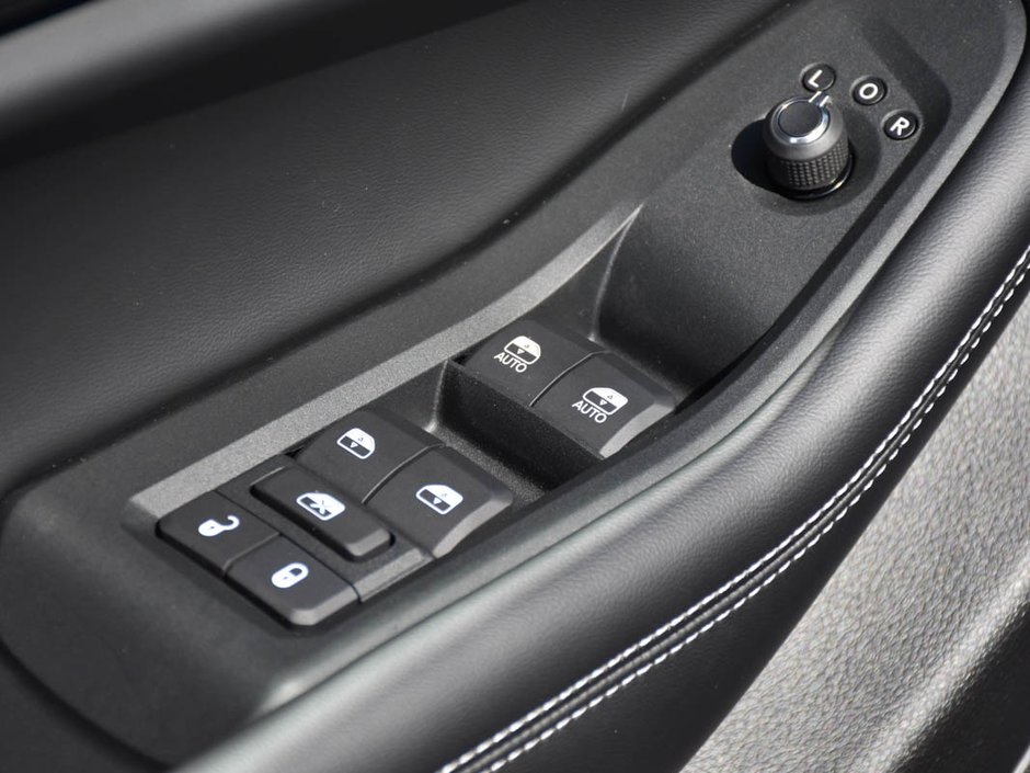 2025 Jeep Grand Cherokee LAREDO ALTITUDE-13