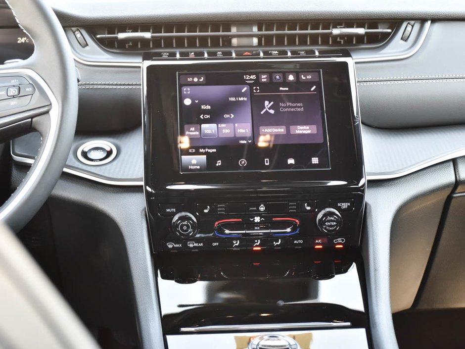 2025 Jeep Grand Cherokee LAREDO ALTITUDE-18
