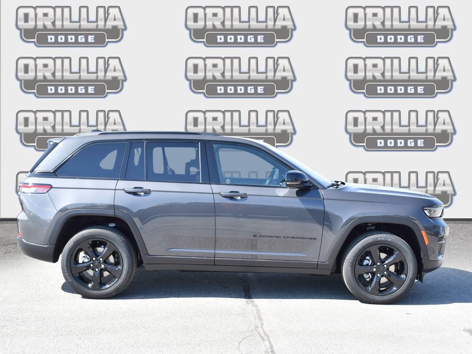 2025 Jeep Grand Cherokee LAREDO ALTITUDE-2