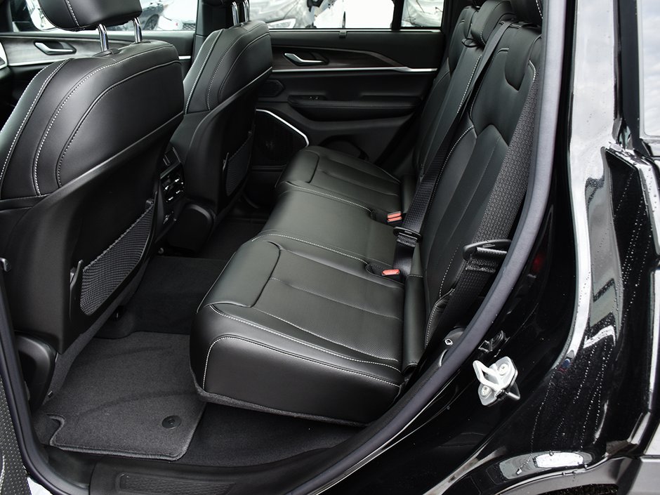 2025 Jeep Grand Cherokee LIMITED-13