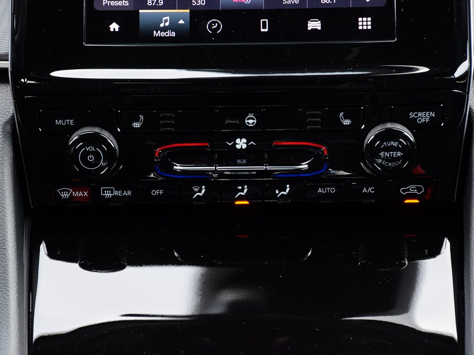 2025 Jeep Grand Cherokee LAREDO-18
