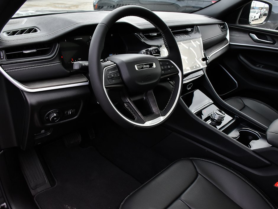 2026 Jeep Grand Cherokee LIMITED-9
