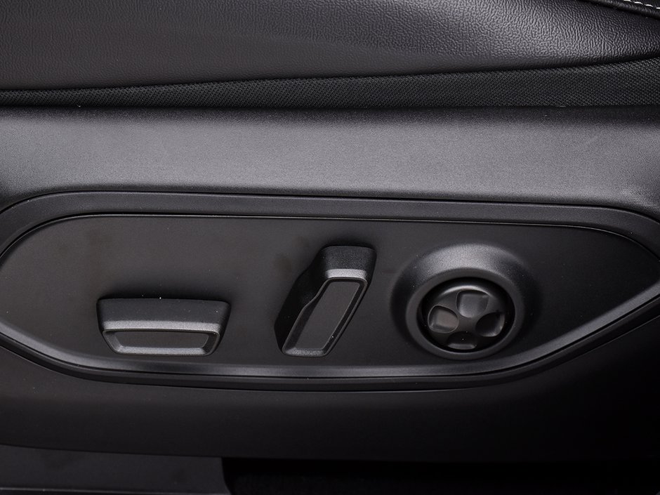 2026 Jeep Grand Cherokee ALTITUDE-10
