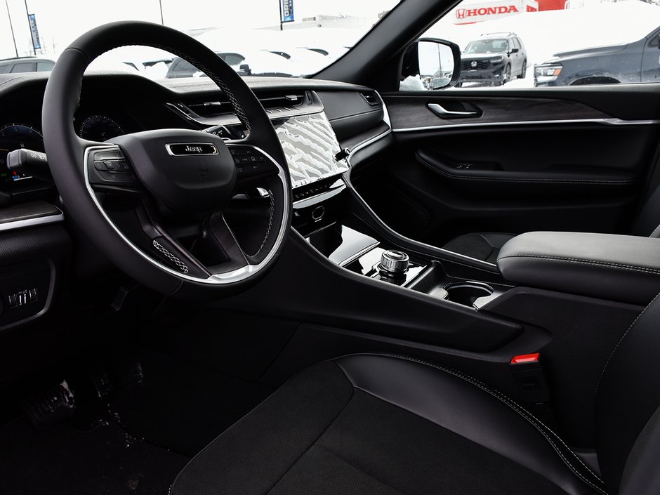2026 Jeep Grand Cherokee ALTITUDE-9