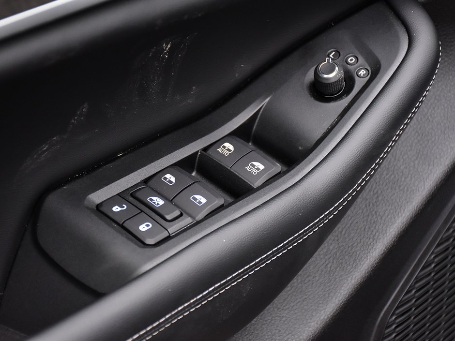 2026 Jeep Grand Cherokee ALTITUDE-11