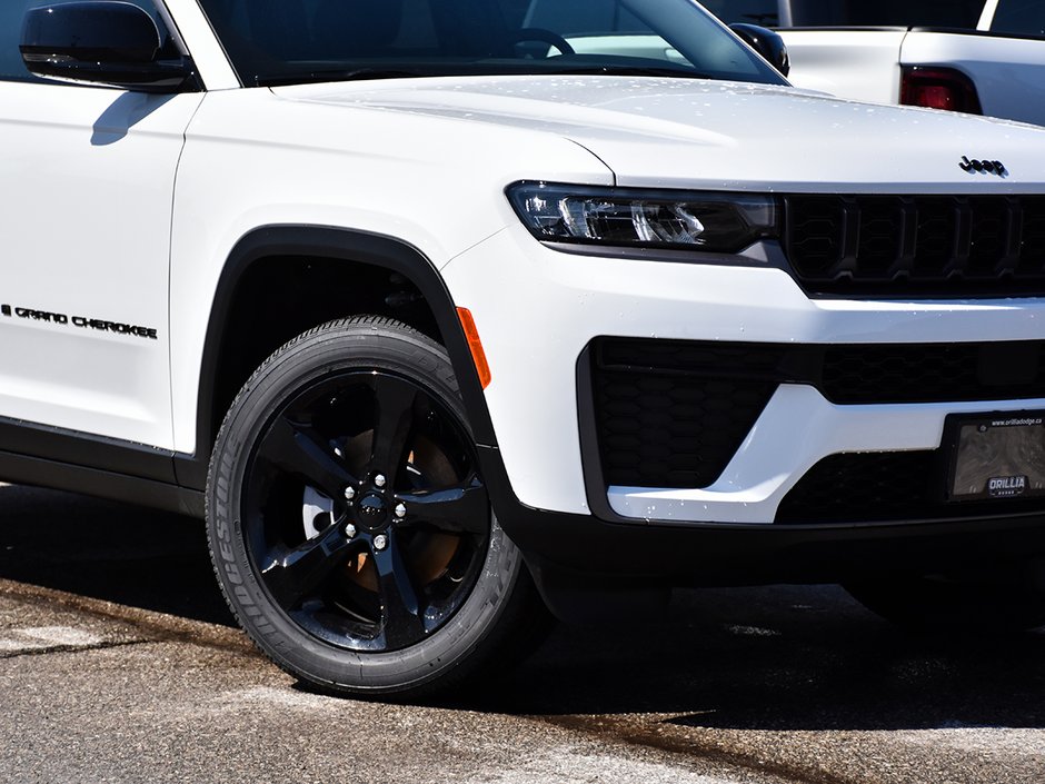 2026 Jeep Grand Cherokee ALTITUDE-4