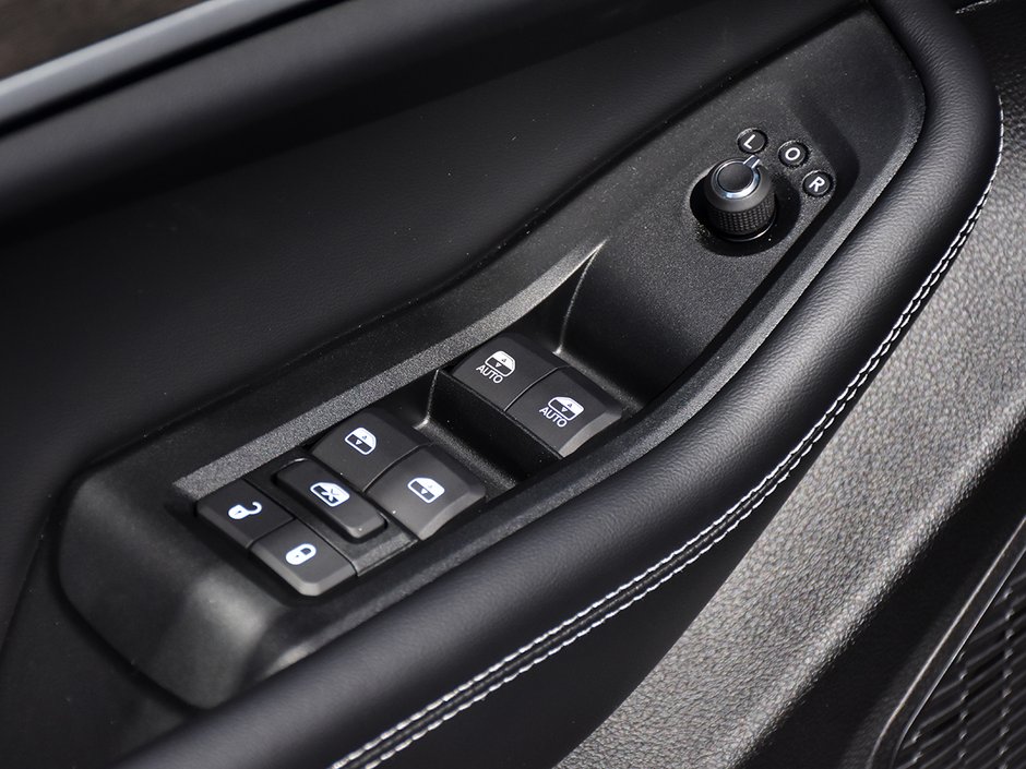 2026 Jeep Grand Cherokee ALTITUDE-11