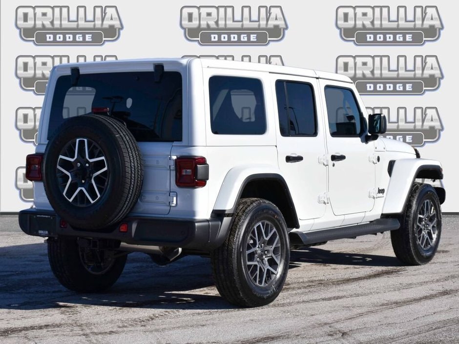 2025 Jeep Wrangler 4-Door SAHARA-3