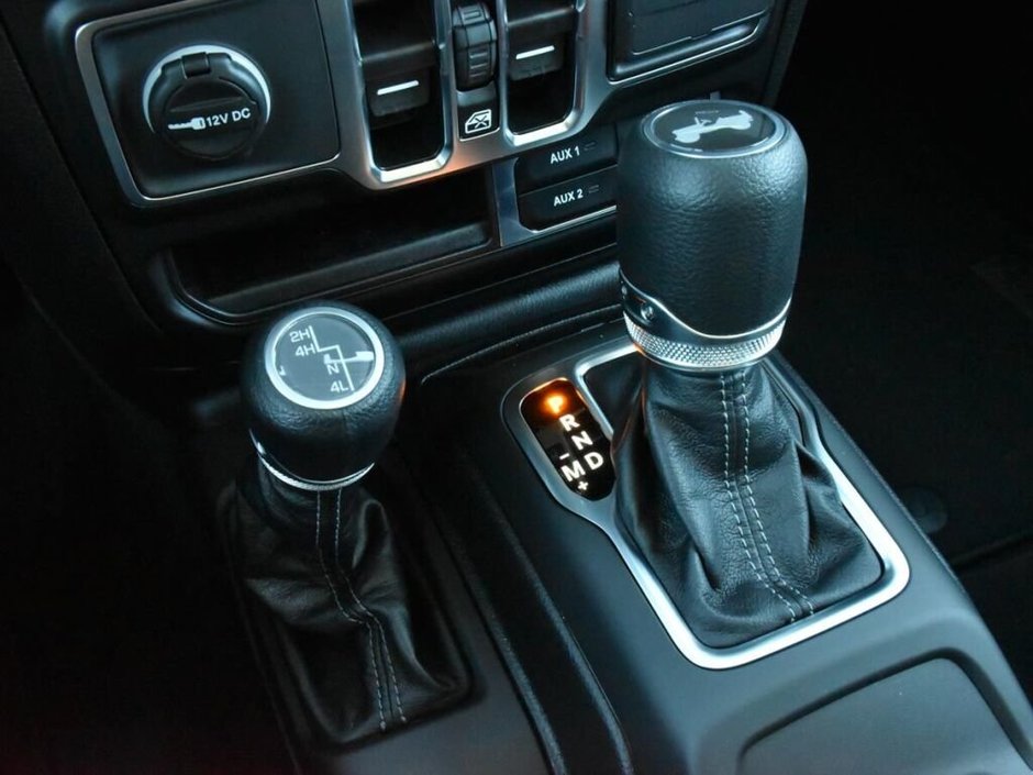 2025 Jeep Wrangler 4-Door SAHARA-20