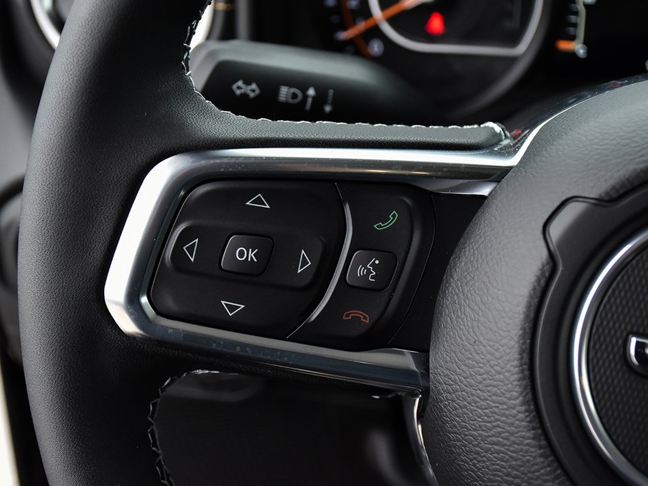 2025 Jeep WRANGLER SAHARA-13