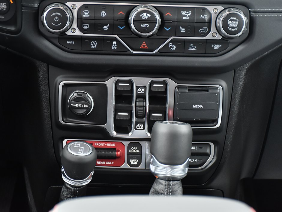 2025 Jeep WRANGLER RUBICON-16