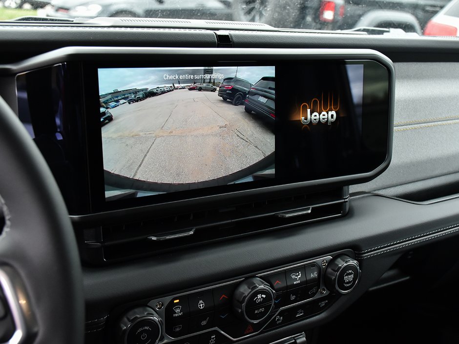 2025 Jeep WRANGLER SAHARA-19