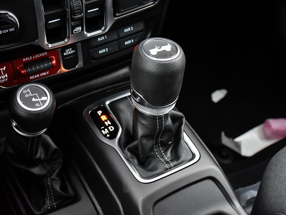 2026 Jeep Wrangler 4-Door WILLYS-19