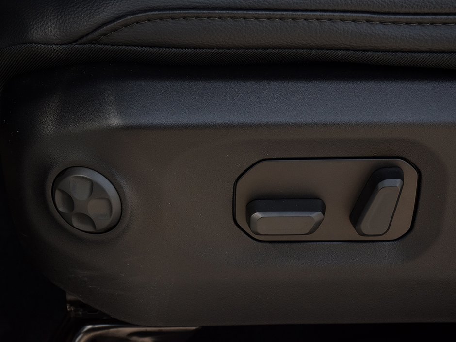 2026 Jeep Wrangler 4-Door SAHARA-25