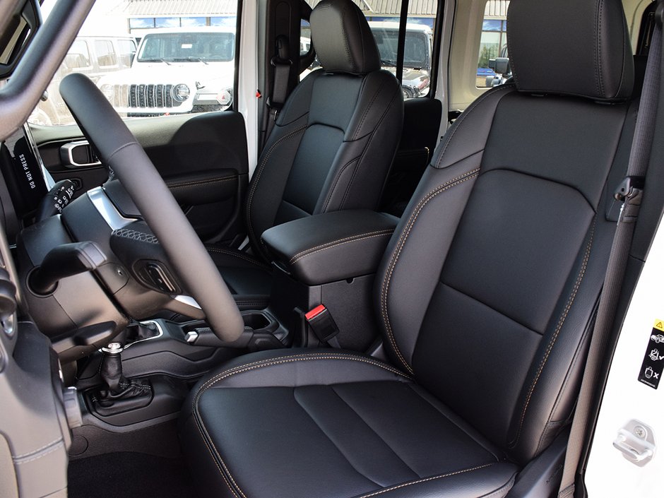 2026 Jeep Wrangler 4-Door SAHARA-10