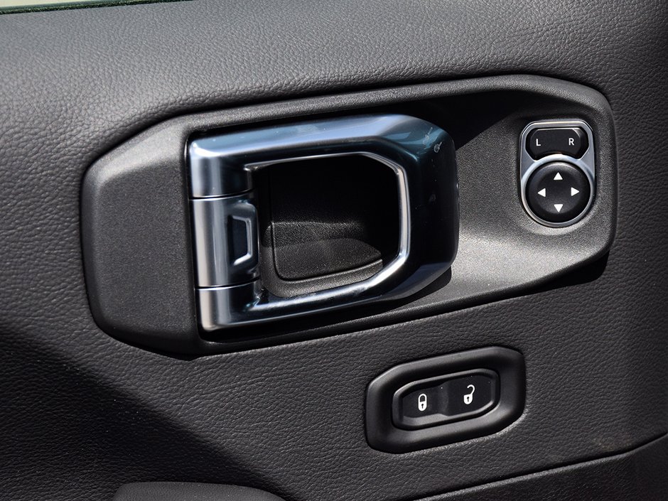 2026 Jeep Wrangler 4-Door SAHARA-8