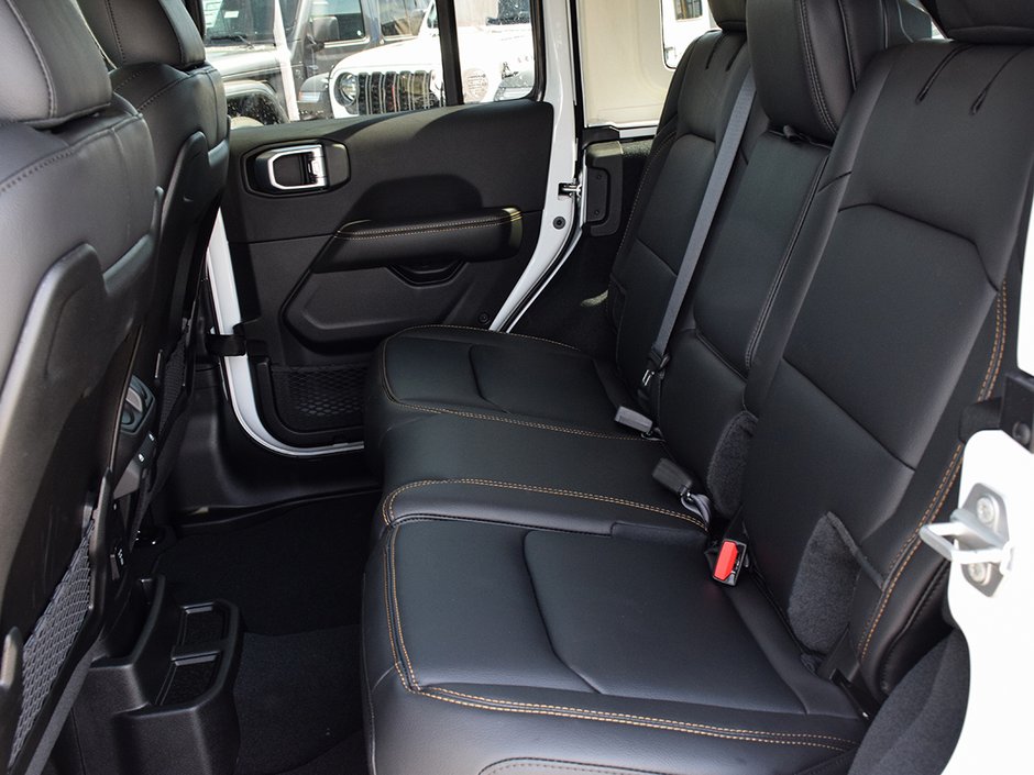 2026 Jeep Wrangler 4-Door SAHARA-11