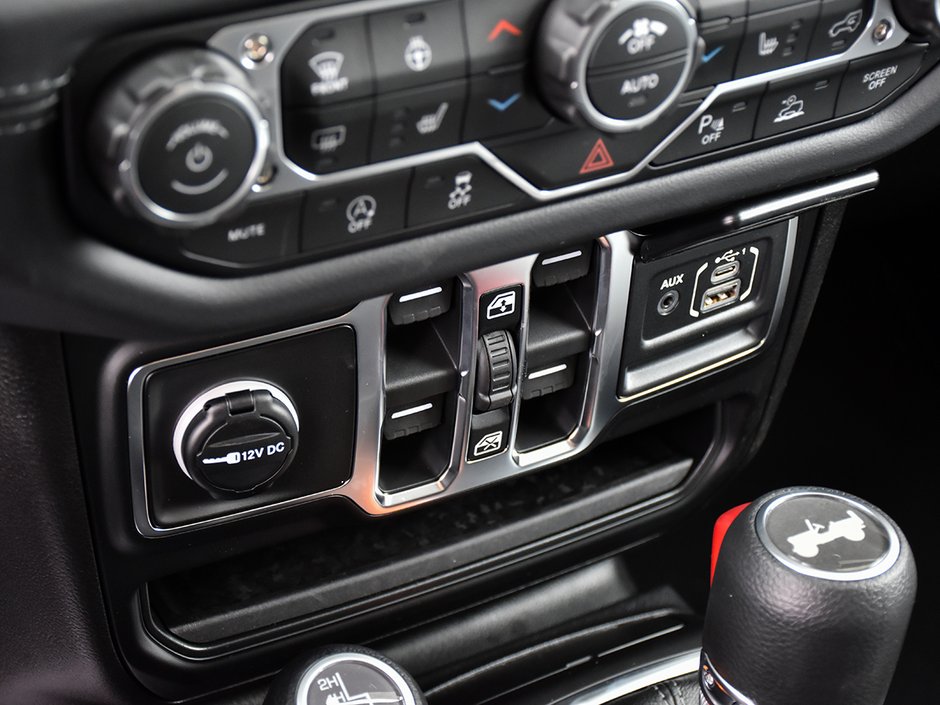 2026 Jeep Wrangler 4-Door SAHARA-19