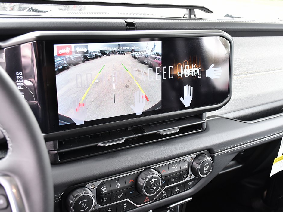 2026 Jeep Wrangler 4-Door SAHARA-17