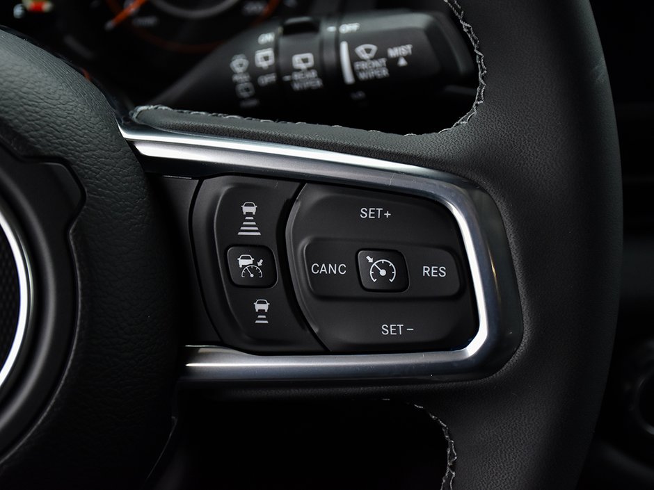 2026 Jeep Wrangler 4-Door SAHARA-12