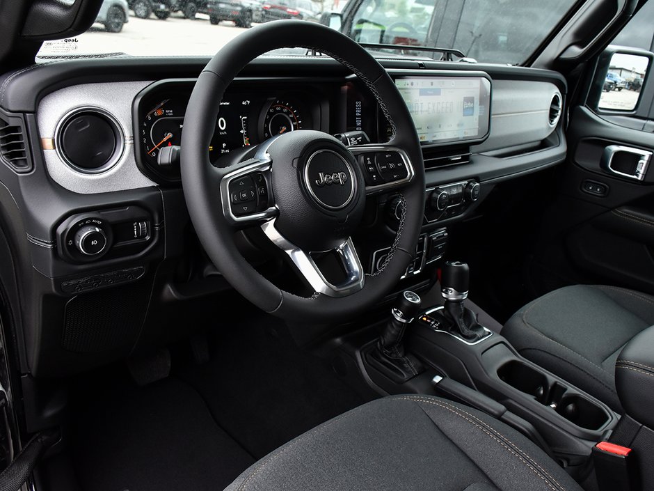 2026 Jeep Wrangler 4-Door SAHARA-6