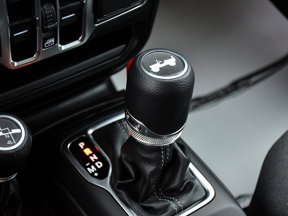 2026 Jeep Wrangler 4-Door SAHARA-18